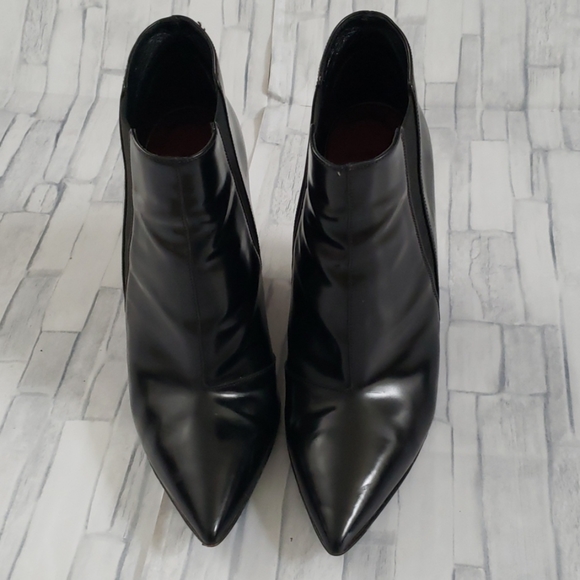 Burberry size 38 (US 8) - Picture 2 of 5